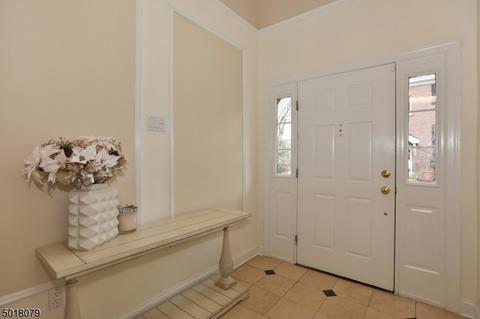 127 Spring Hill Cir, Wayne, NJ 07470 photo 4