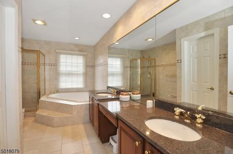 127 Spring Hill Cir, Wayne, NJ 07470 photo 15