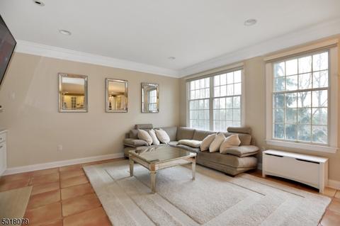 127 Spring Hill Cir, Wayne, NJ 07470 photo 11
