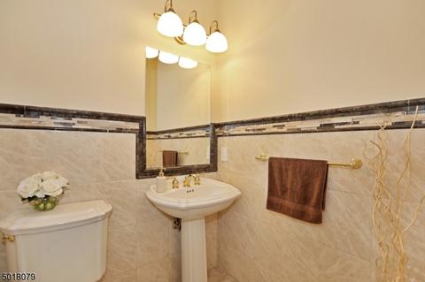 127 Spring Hill Cir, Wayne, NJ 07470 photo 12