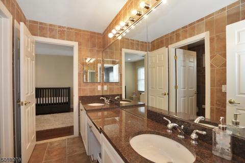 127 Spring Hill Cir, Wayne, NJ 07470 photo 19