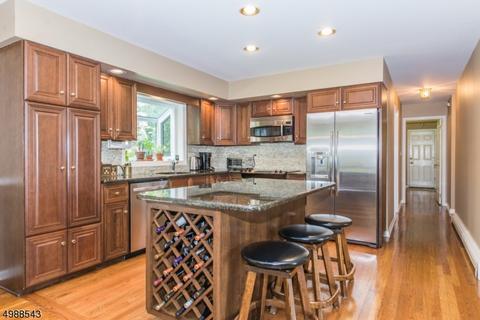 121 Cheyenne Way, Wayne, NJ 07470 photo 2