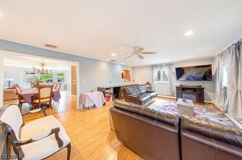 37 Towsen Rd, Wayne, NJ 07470 photo 11