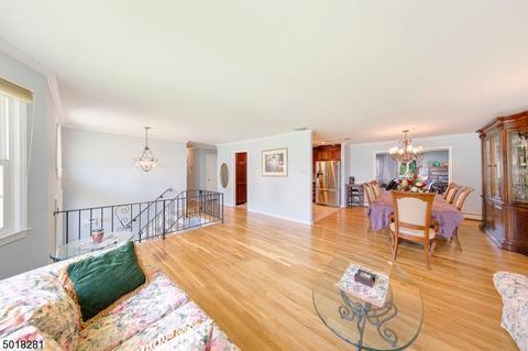 37 Towsen Rd, Wayne, NJ 07470 photo 5