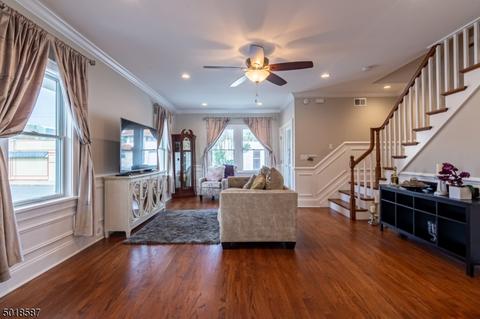 31 Chestnut St, Rutherford, NJ 07070 photo 5