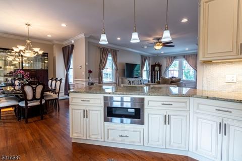31 Chestnut St, Rutherford, NJ 07070 photo 9