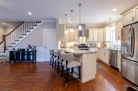 31 Chestnut St, Rutherford, NJ 07070 photo 7