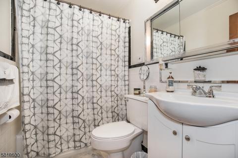 1514 Ratzer Rd, Wayne, NJ 07470 photo 8