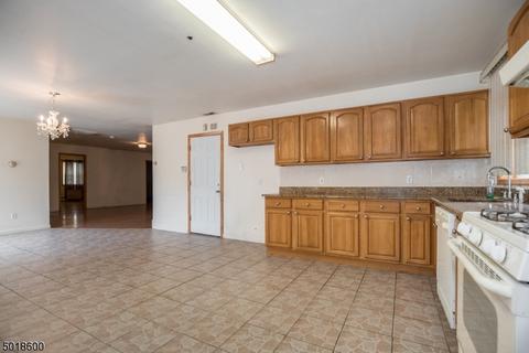 1514 Ratzer Rd, Wayne, NJ 07470 photo 24