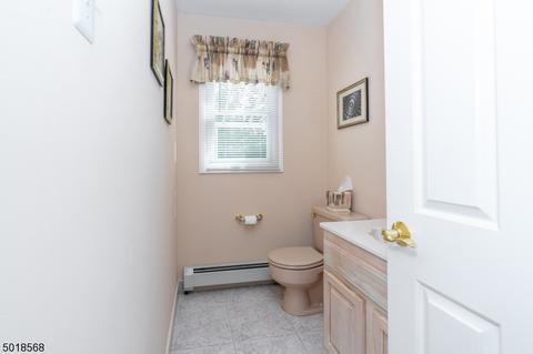 193 Webster Dr, Wayne, NJ 07470 photo 9