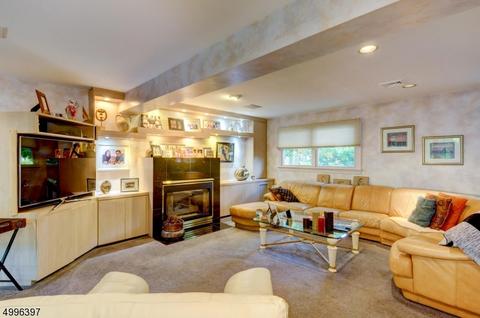 33 Hershey Rd, Wayne, NJ 07470 photo 20