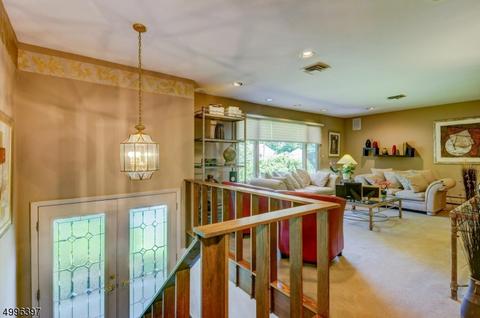33 Hershey Rd, Wayne, NJ 07470 photo 4