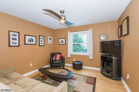 54 Meadow Brook Rd, Randolph, NJ 07869 photo 16