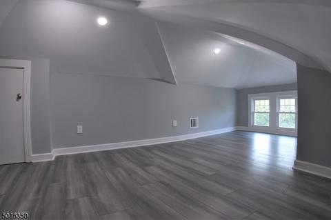 10 Farview Ave, Paramus, NJ 07652 photo 16
