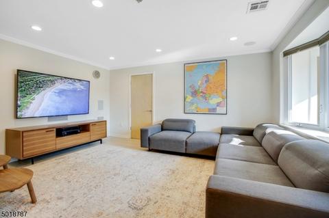 40 Union Ave, Rutherford, NJ 07070 photo 5