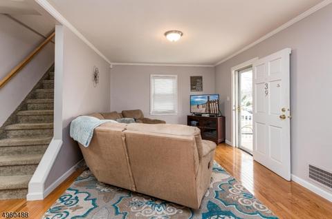 39 Coldevin Rd, Clark, NJ 07066 photo 3