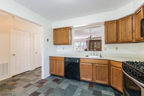 331 Smithwold Rd, Somerset, NJ 08873 photo 7