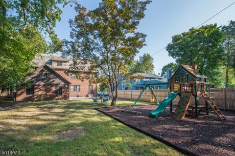 110 Christopher St, Montclair, NJ 07042 photo 24