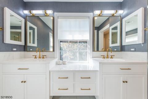 110 Christopher St, Montclair, NJ 07042 photo 12