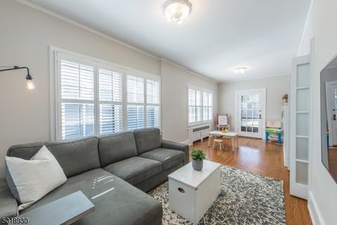 110 Christopher St, Montclair, NJ 07042 photo 6