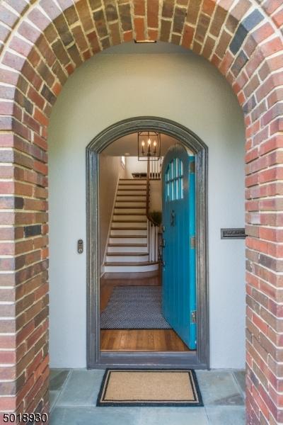 110 Christopher St, Montclair, NJ 07042 photo 2
