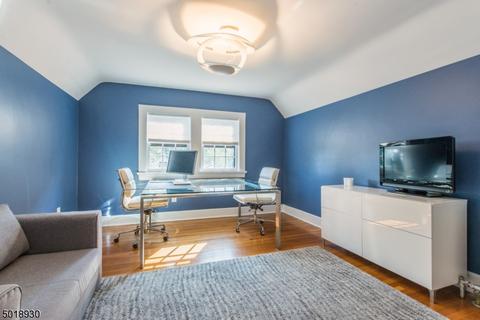 110 Christopher St, Montclair, NJ 07042 photo 20