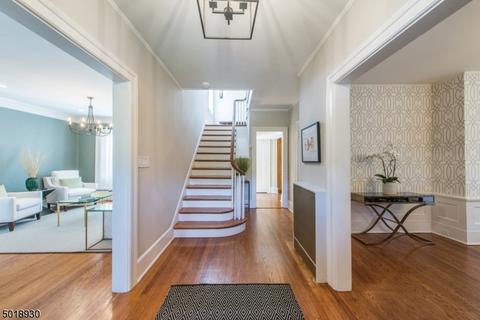110 Christopher St, Montclair, NJ 07042 photo 3