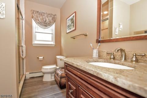 67 Howe Ave, Wayne, NJ 07470 photo 10