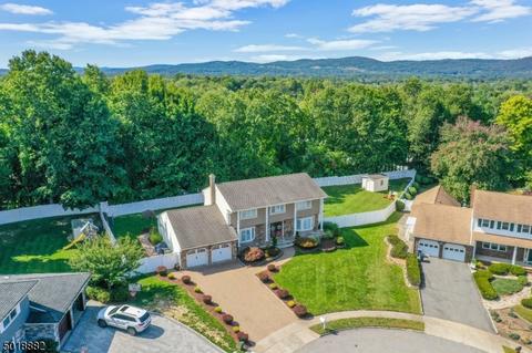 16 Welsh Ct, Wayne, NJ 07470 photo 2