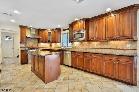 16 Welsh Ct, Wayne, NJ 07470 photo 8