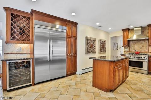 16 Welsh Ct, Wayne, NJ 07470 photo 9