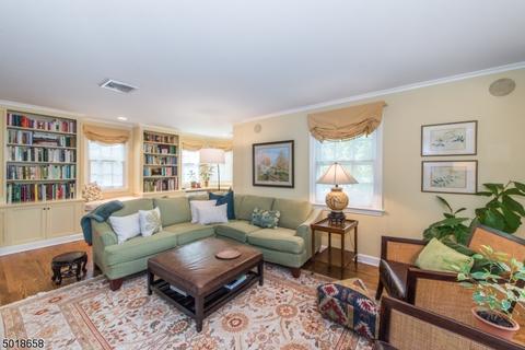 46 Valley View Ter, Wayne, NJ 07470 photo 6