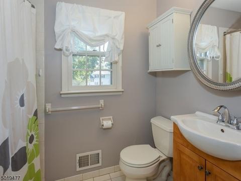 130 Oak St, Dover, NJ 07801 photo 14