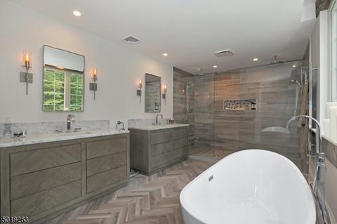 5 Fox Hedge Rd, Saddle River, NJ 07458 photo 16