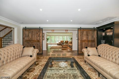 5 Fox Hedge Rd, Saddle River, NJ 07458 photo 2