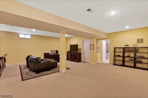 130 White Pine Ct, Paramus, NJ 07652 photo 24