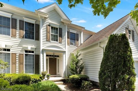 130 White Pine Ct, Paramus, NJ 07652 photo 2