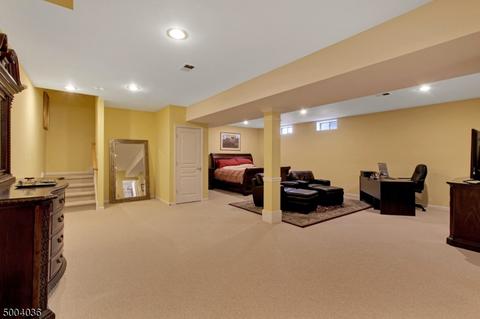 130 White Pine Ct, Paramus, NJ 07652 photo 23