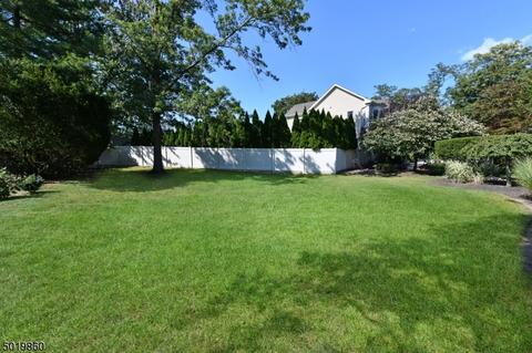 686 Victoria Ave, Paramus, NJ 07652 photo 5
