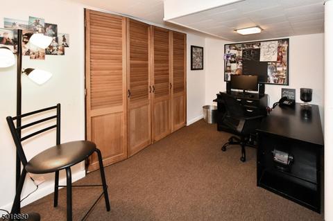 686 Victoria Ave, Paramus, NJ 07652 photo 16