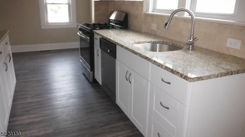 18 Cedar St, Nutley, NJ 07110 photo 4