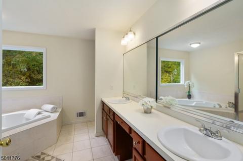 91 Westgate Dr, Sparta, NJ 07871 photo 22