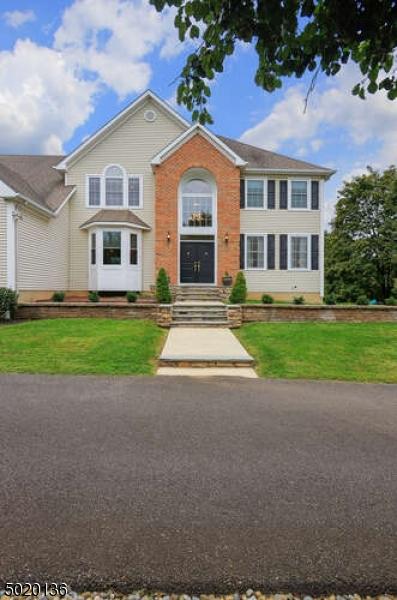 18 Clover Hill Rd, Flemington, NJ 08822 photo 2