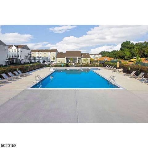25 Iris Ln, Garfield, NJ 07026 photo 16