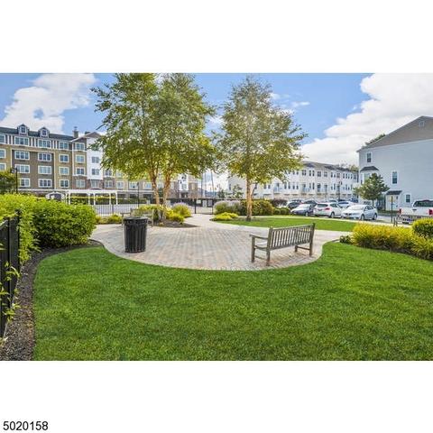 25 Iris Ln, Garfield, NJ 07026 photo 17