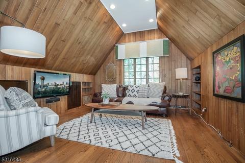 272 Highland Ave, Montclair, NJ 07043 photo 9