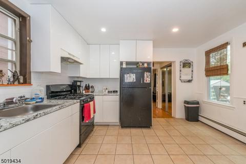 34 Clinton St, Bloomfield, NJ 07003 photo 3