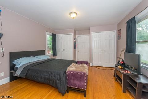34 Clinton St, Bloomfield, NJ 07003 photo 5