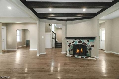 47 Hampton Ter, Orange, NJ 07050 photo 4