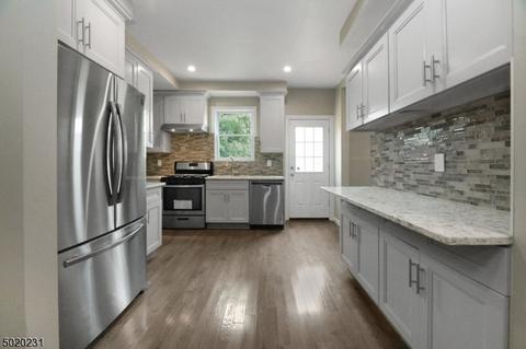 47 Hampton Ter, Orange, NJ 07050 photo 9